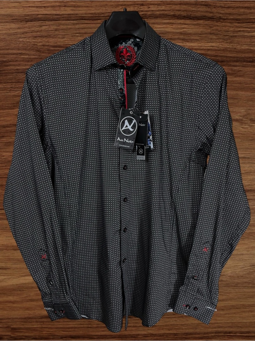 Au Noir Men’s Black Long Sleeve Button Down. Comfort Stretch. Size 3/Medium